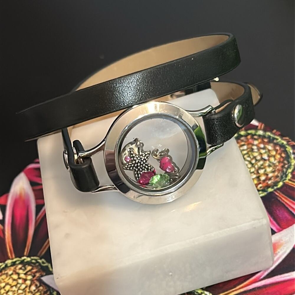 Origami Owl Black Wrist Wrap Bracelet #155. Appx 14-15” Screw Closure